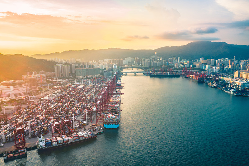 上海至美国海运费多少钱,上海至美国海运费多少钱一吨