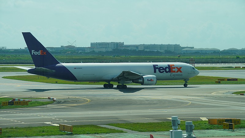 商品锆合金经广州选择飞机配送抵到美国弗吉尼亚海滩 商品锆合金经广州选择飞机配送抵到美国弗吉尼亚海滩