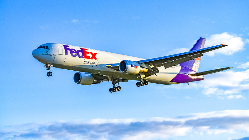 货品小口径钢管从广州采用飞机货代到达美国纳什维尔