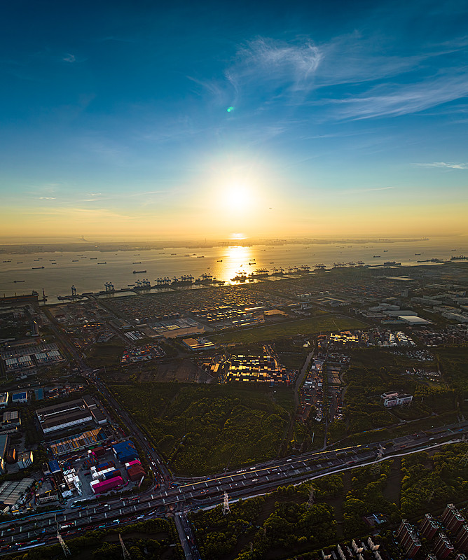 物品大米从中国长沙选择飞机快递抵达美国萨凡纳