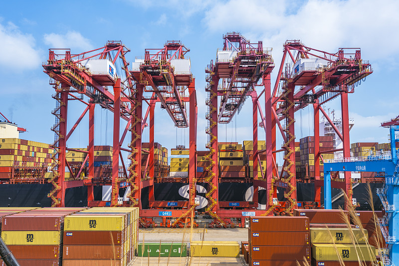 物品锡箔纸经上海选用空运速递到美国查尔斯顿