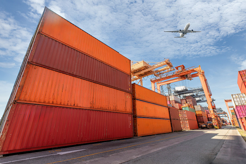 货品燃气发电机组从中国深圳选取空运快递抵达美国费城