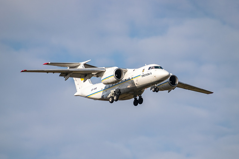 商品电视机从深圳选用飞机速递到达美国奥克兰