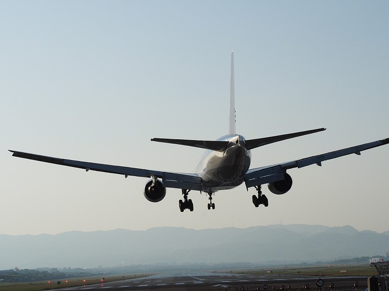物品餐具及零件从中国深圳采用飞机配送到达美国洛杉矶