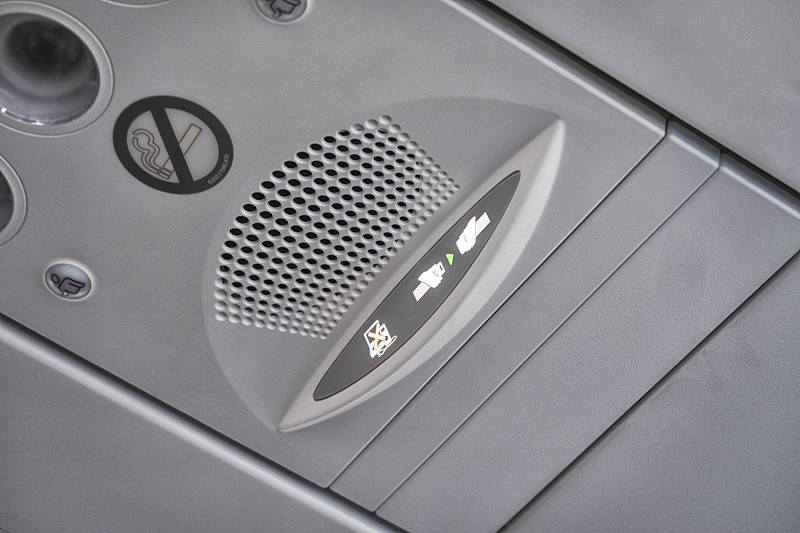 物品三、其他汽车周边产品从杭州采纳空运货代抵到美国伯明翰