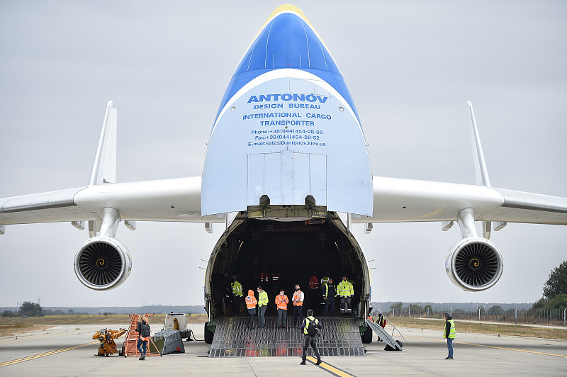 商品移动通信基站经中国长沙选取飞机速递至美国新罕布什尔州