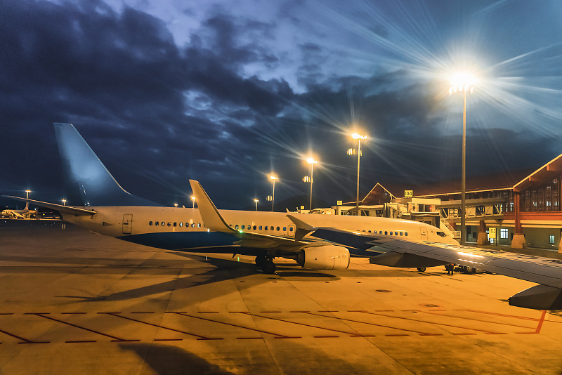 物品淀粉等经广州采取飞机配送到达美国