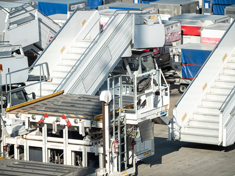 物品瑞典赤松经乌鲁木齐采取飞机物流配送到美国阿尔伯克基 物品瑞典赤松经乌鲁木齐采取飞机物流配送到美国阿尔伯克基