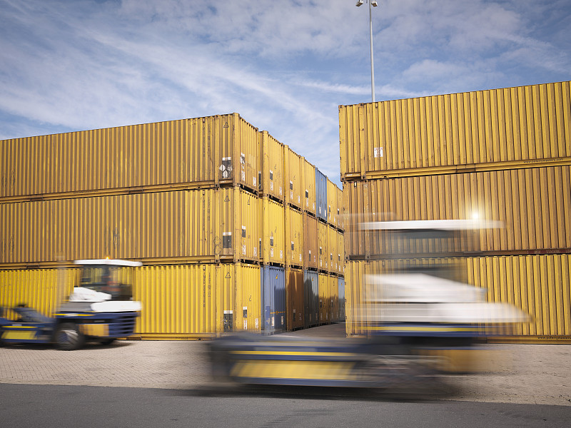 物品合金钢带经香港选择海运物流配送至布基纳法索——瓦加杜古