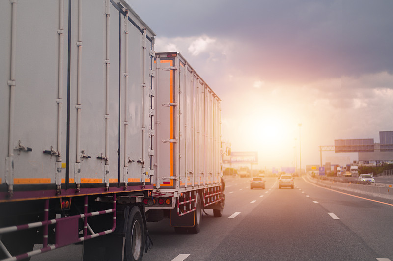 商品硅胶刮刀从中国沈阳选用飞机运送抵到美国辛辛那提 商品硅胶刮刀从中国沈阳选用飞机运送抵到美国辛辛那提