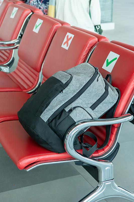 物品空调经上海使用飞机配送到达美国密尔沃基