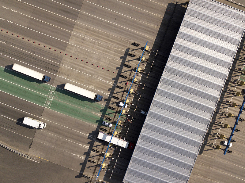 物品冷轧钢管经深圳采用飞机货代到达美国丹佛