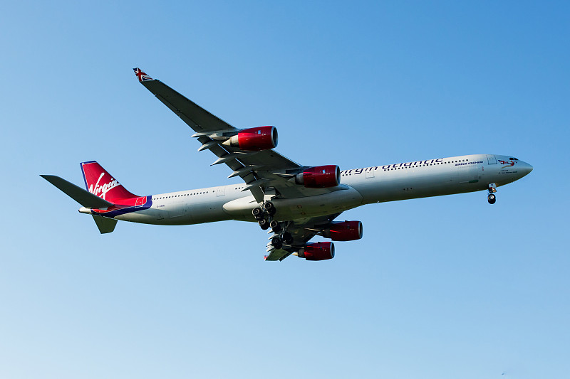 样品方钢从广州采用飞机快递到美国弗吉尼亚海滩