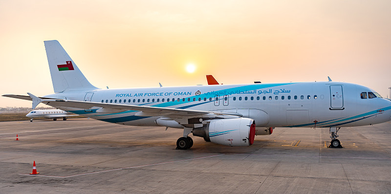 货品针织物从中国广州选取飞机快递抵达美国华盛顿