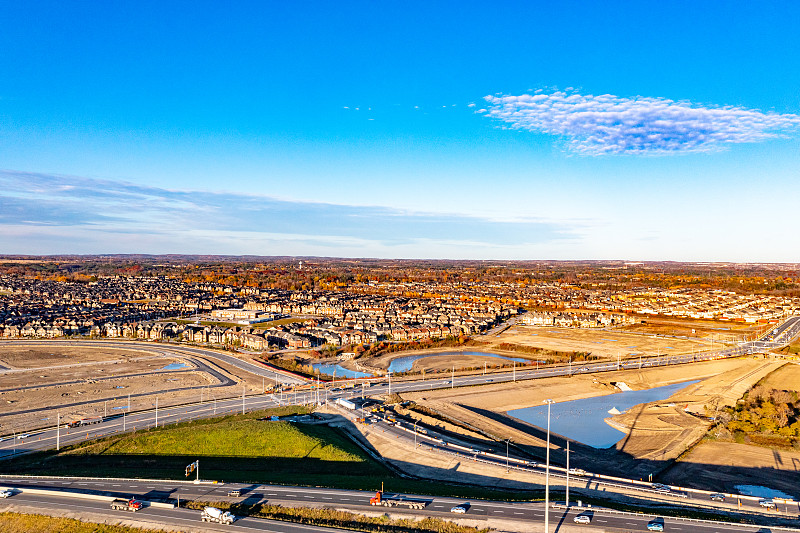 商品直流电源柜经大连选取空运运输抵到美国匹兹堡