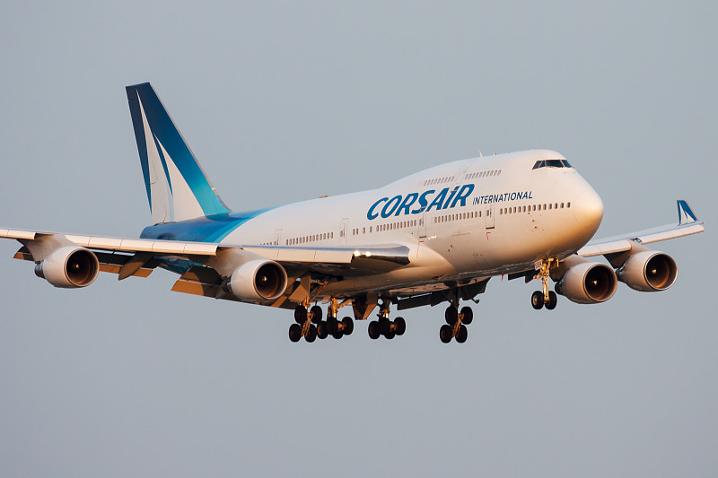 经由香港将汽车配件邮寄到加拿大布兰普顿