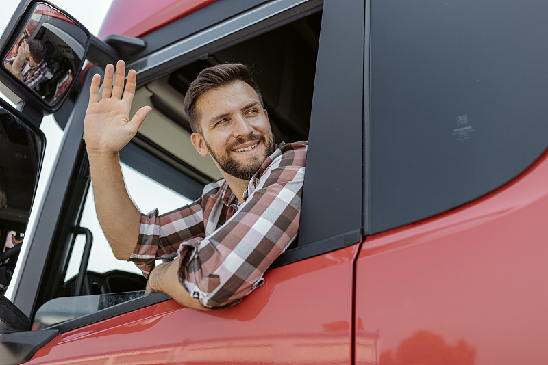 从中国重庆把护肤品邮寄到加拿大乔治王子城