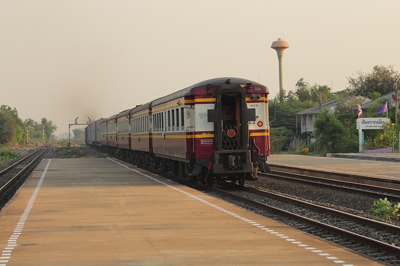 通过上海将压力罐寄到加拿大魁北克城