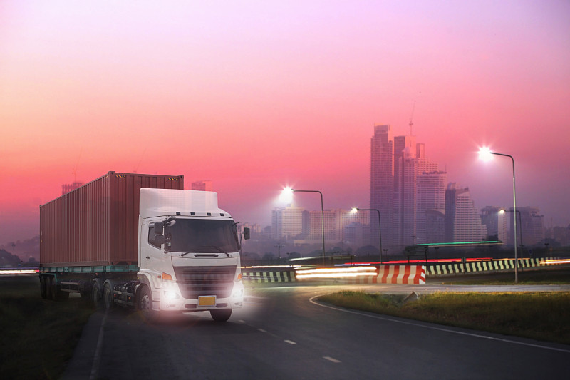 通过中国把糖果寄到加拿大绍德奈-阿普兰