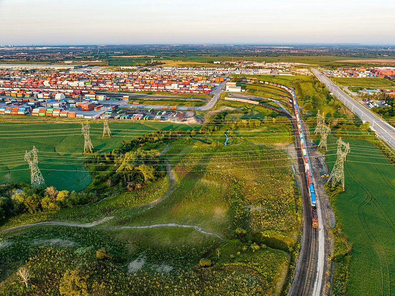 经由深圳书寄到加拿大多伦多