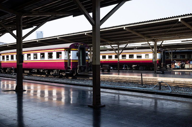 中国上海抵加拿大滑铁卢海运派快速专线