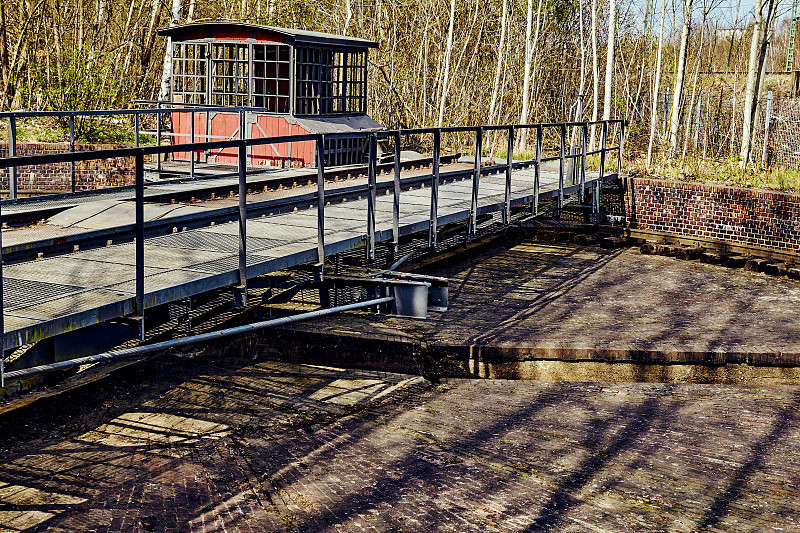 基于上海白酒邮寄到加拿大绍德奈-阿普兰