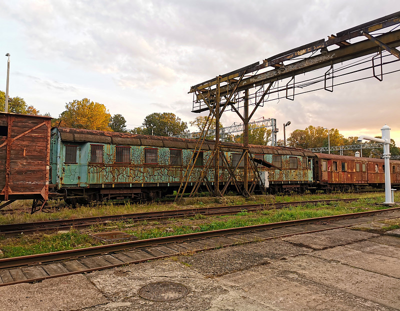 经过中国福州将香烟寄到加拿大温尼伯