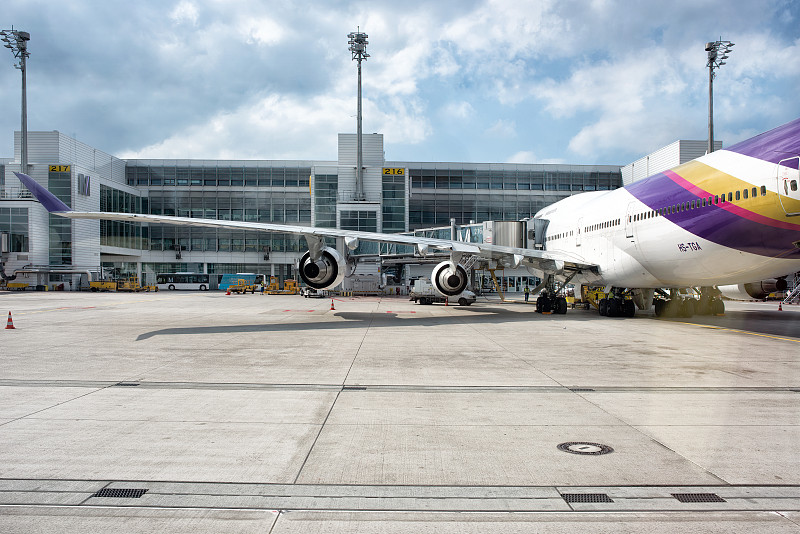 广州到加拿大素里拼箱空运快速专线