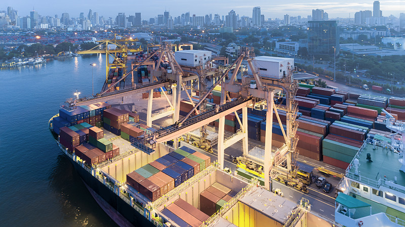 通过中国合肥箱子寄到加拿大伦敦