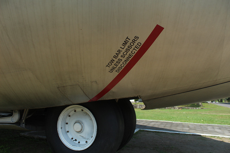 经过中国上海印油寄到加拿大坎卢普斯