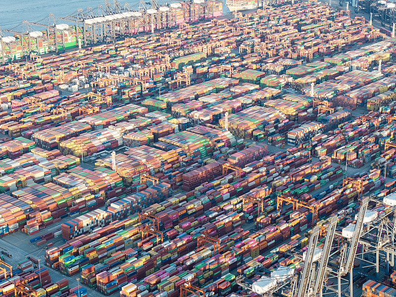 深圳市空运物流到发往印度尼西亚有关地区国际贸易物流简述