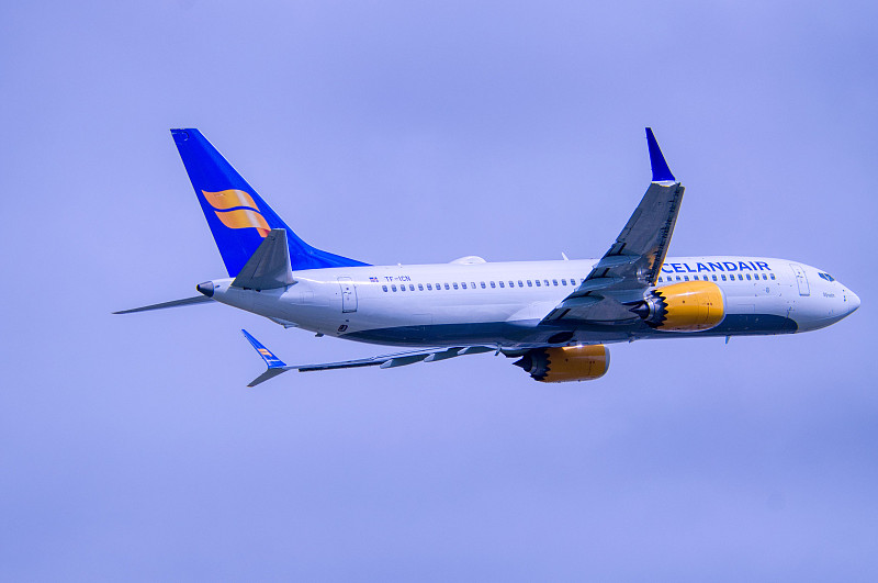 经由中国天津把IPad寄到加拿大尼亚加拉瀑布城