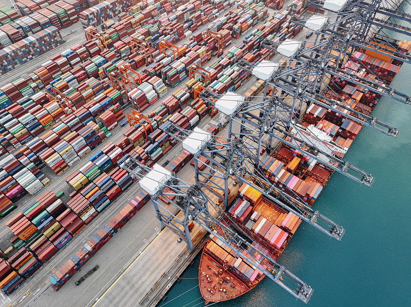 经由中国深圳把药品寄到加拿大素里