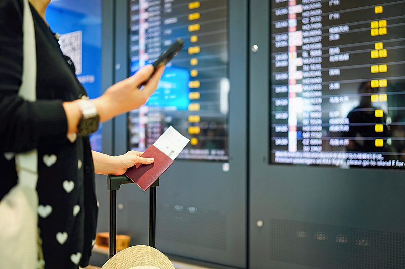 经由中国苏州把麻将机寄到加拿大基奇纳