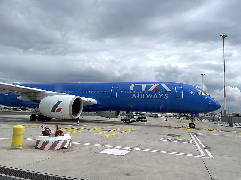 经由深圳把花盆寄到加拿大金斯顿