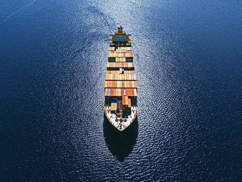 经由上海大包裹寄到加拿大里贾纳