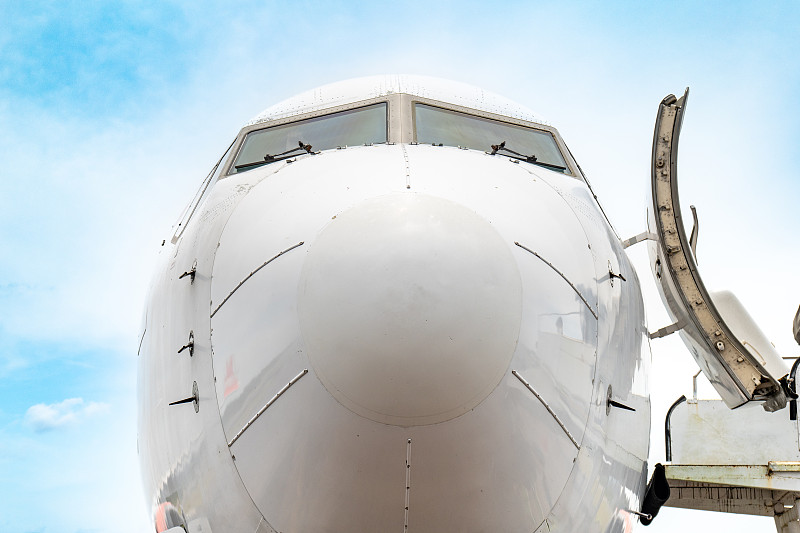 基于中国哈尔滨把一双鞋子邮寄到加拿大尼亚加拉瀑布城 基于中国哈尔滨把一双鞋子邮寄到加拿大尼亚加拉瀑布城