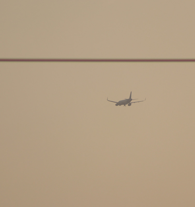 通过深圳火机油寄到加拿大拉瓦尔