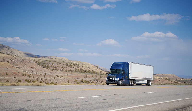 武汉加拿大拉瓦尔海运派快速专线