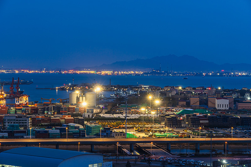 经过广州长笛邮寄到加拿大萨里