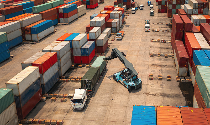 国际海运到加拿大要多少钱（国际海运收费项详解）