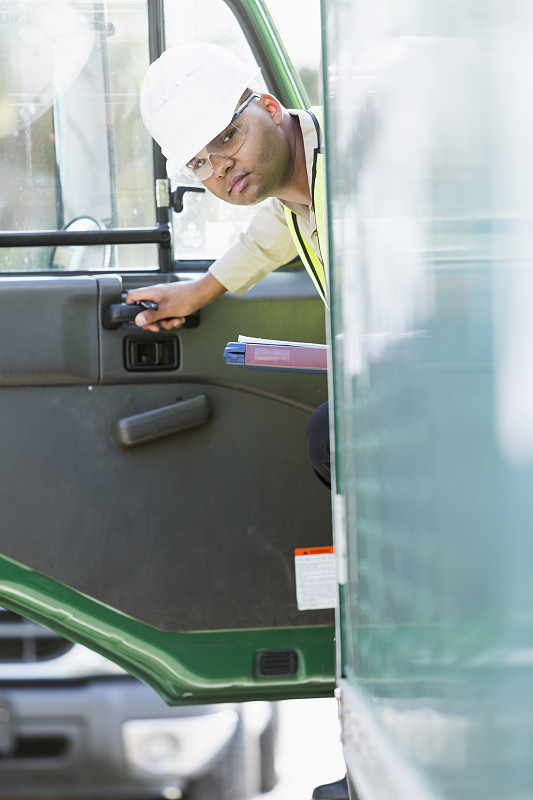 激动哭! 加拿大华人"淘宝自由"了: 空运直邮免运费! 大批人连夜下单!