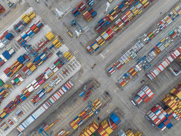 加拿大快递包裹公司收购报关贸易公司Livingston