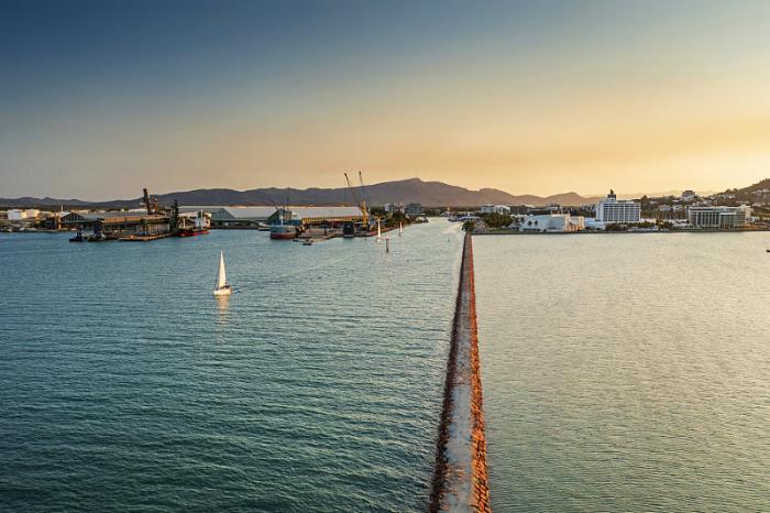 发国际海运到加拿大可以停靠哪些港口