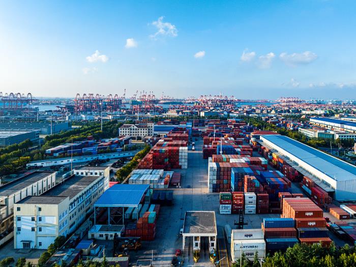 旺季来了，国际海运船公司宣布开始征收至美国及加拿大旺季附加费-物流资讯