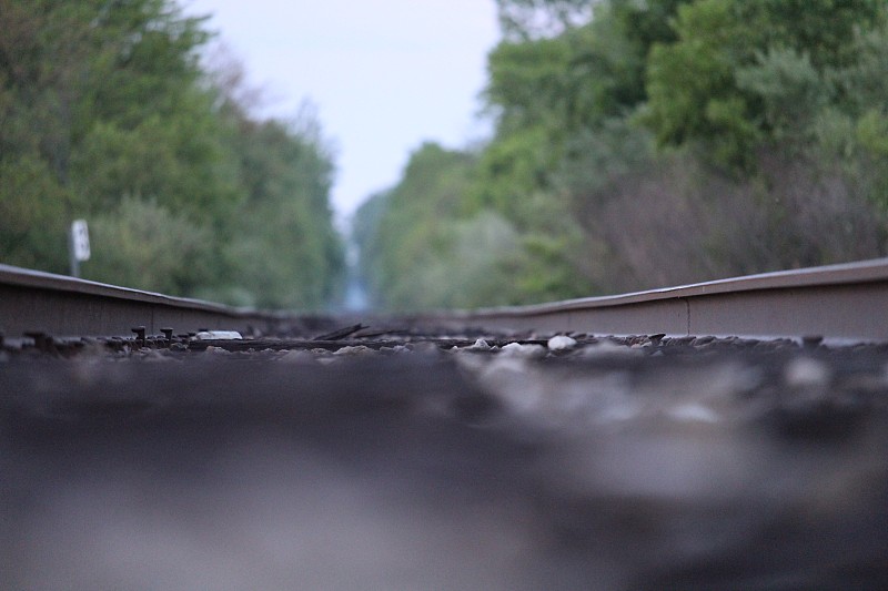 经过中国上海将ic芯片邮寄到新加坡