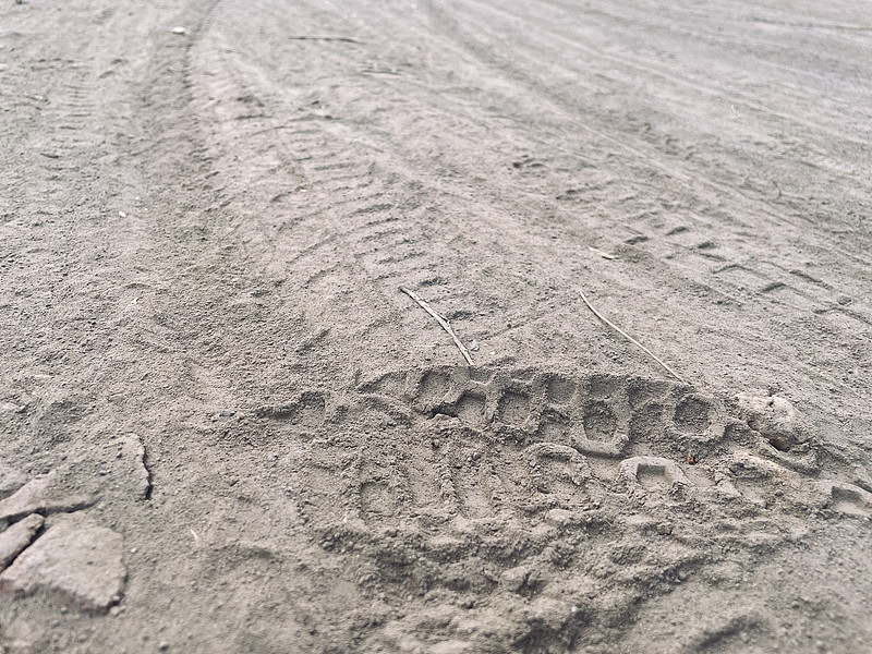 基于中国香港将易碎品邮寄到英国雷丁