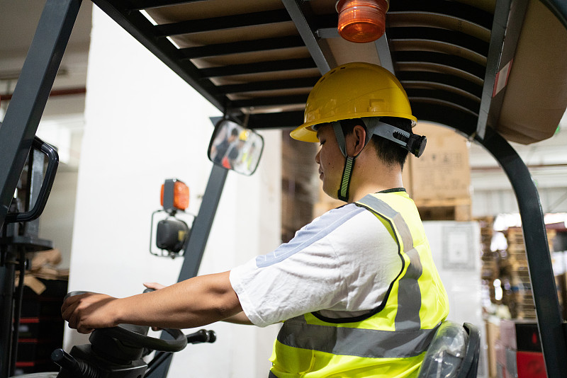 经由中国上海将豆制品邮寄到英国斯温顿