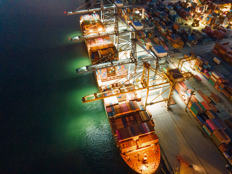 从中国青岛玩具邮寄到英国卢顿