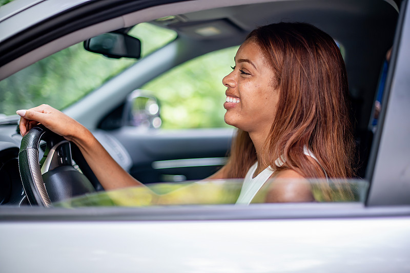 从中国佛山把书本邮寄到英国布里斯托尔